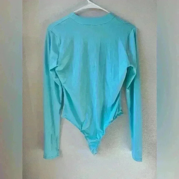 PrettyLittleThings Women’s Blue Plunge Soft Feel Bodysuit Size L - Picture 3 of 6